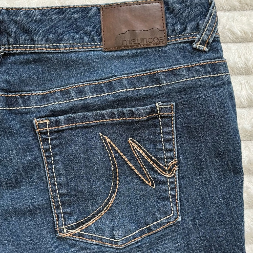 MAURICES Dark Wash Straight Bootcut Jeans Mid Rise Stretch Denim 9/10 Short - Picture 6 of 12